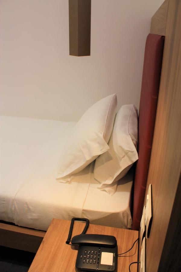 V Hotel Ankona Zewnętrze zdjęcie