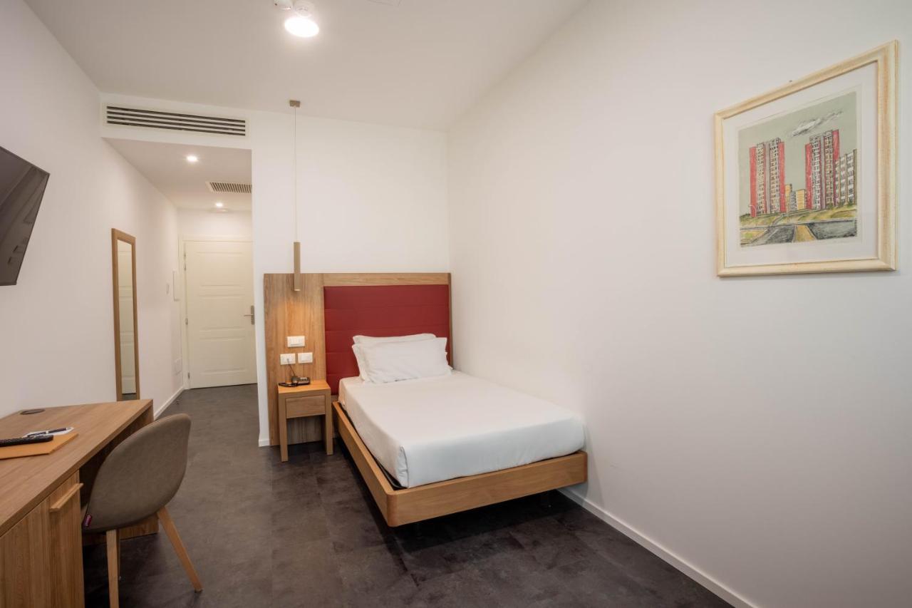 V Hotel Ankona Zewnętrze zdjęcie