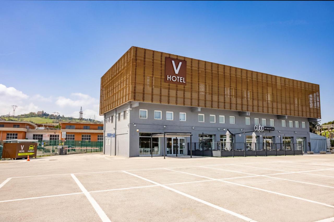 V Hotel Ankona Zewnętrze zdjęcie