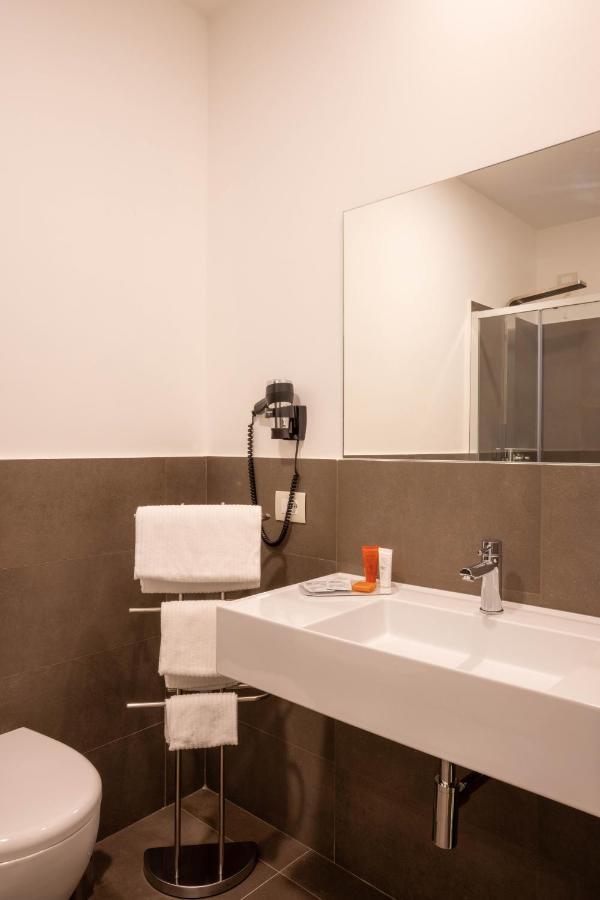 V Hotel Ankona Zewnętrze zdjęcie
