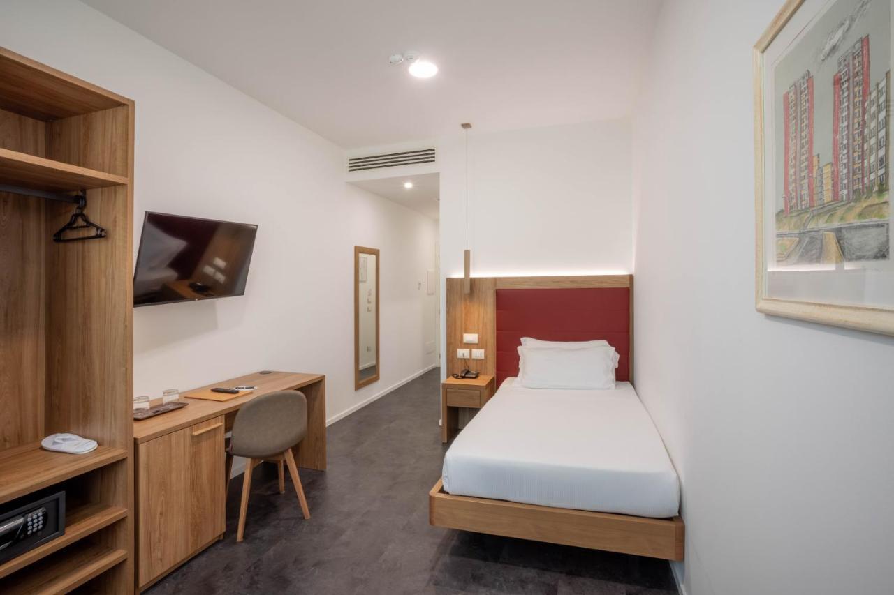 V Hotel Ankona Zewnętrze zdjęcie