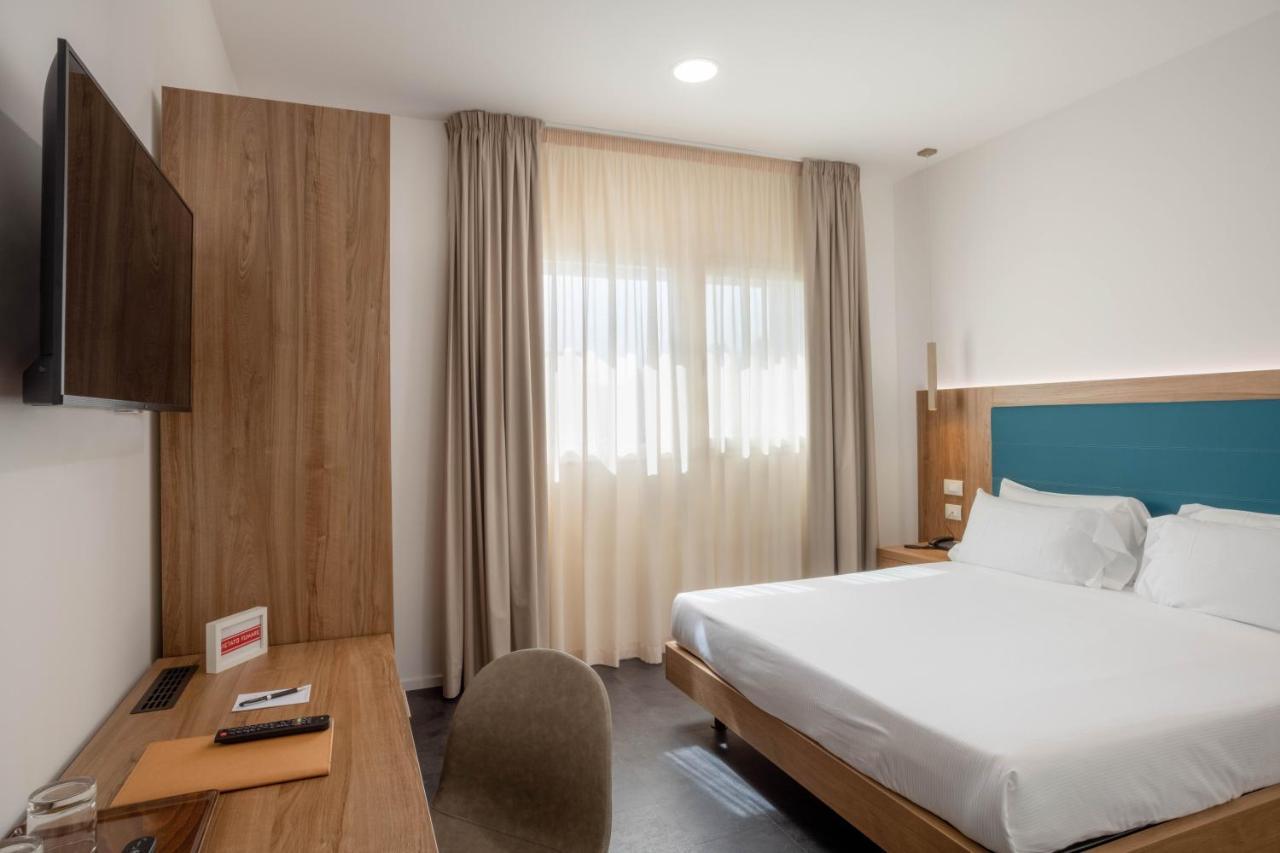 V Hotel Ankona Zewnętrze zdjęcie