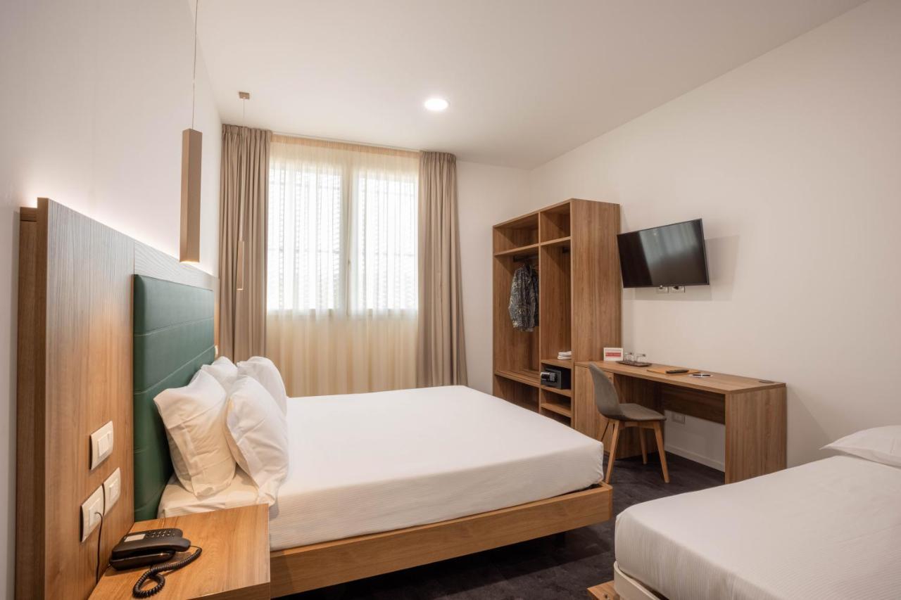 V Hotel Ankona Zewnętrze zdjęcie